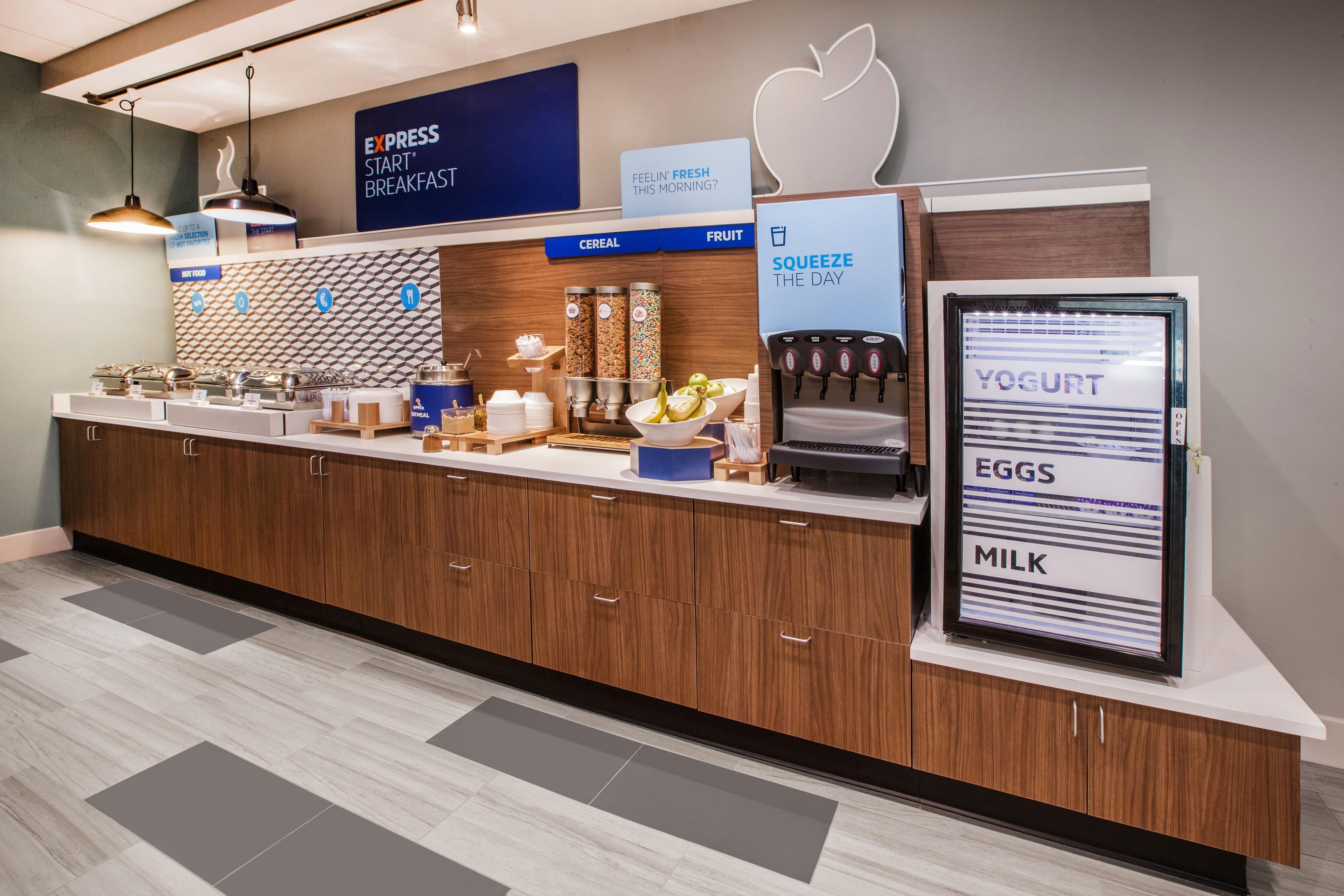 Holiday Inn Express & Suites Farmington Hills - Detroit By Ihg Extérieur photo