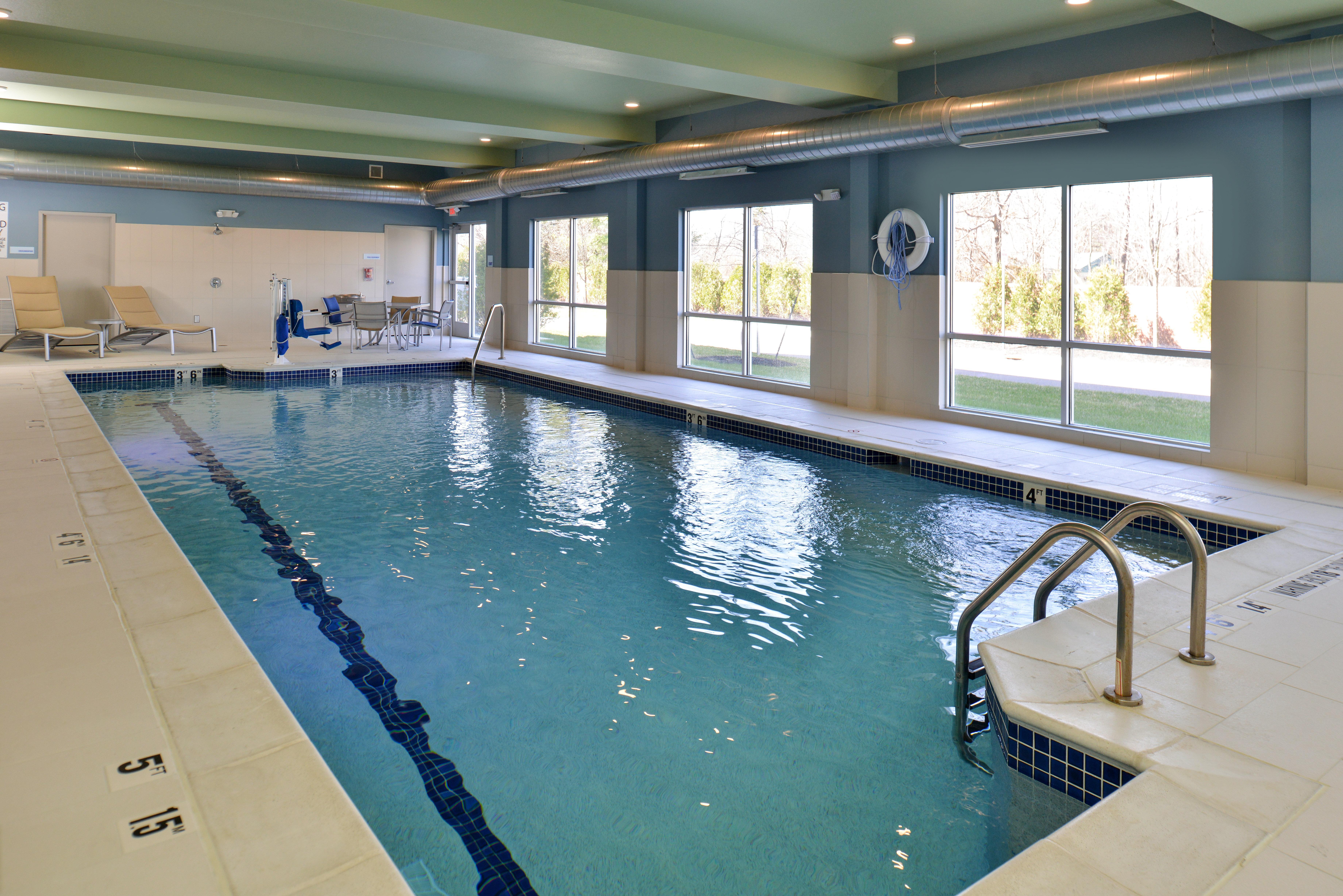 Holiday Inn Express & Suites Farmington Hills - Detroit By Ihg Extérieur photo